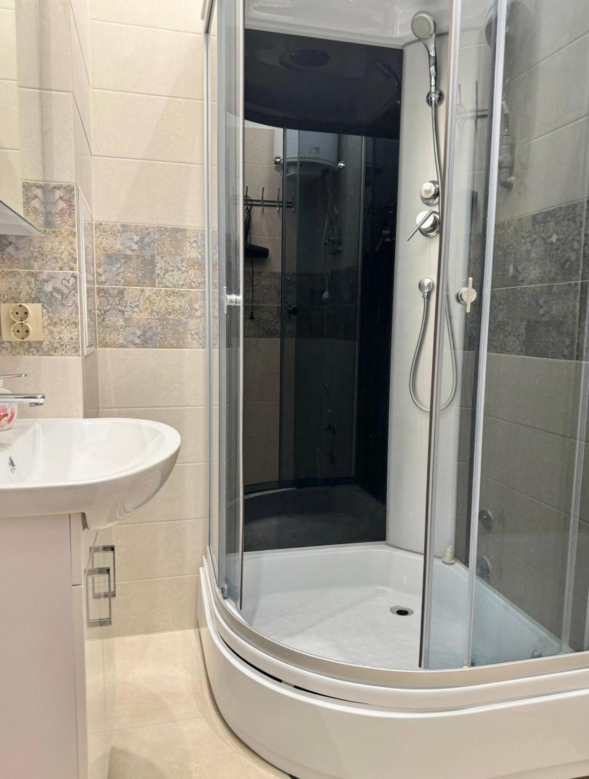 Апартаменти Поруч З Олімпійським Стадіоном Kiew Exterior foto